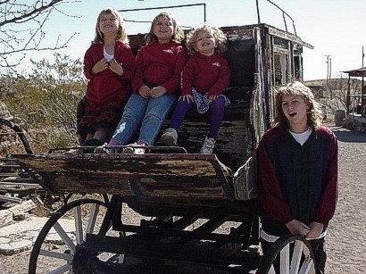 Marissa, Kaitlyn, Emily and Amanda at Irvine Regional Park
